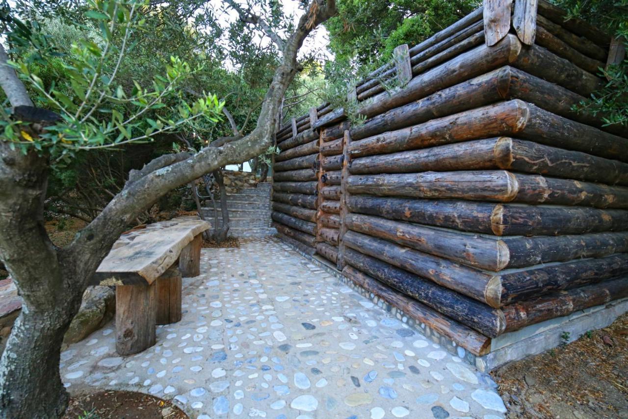 Captain Ikaros Agios Kirykos  Exterior photo
